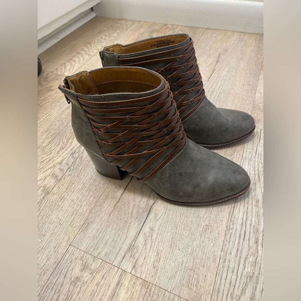 Sofft Charcoal and Chestnut Ankle Booties